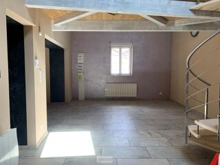  Appartement à louer 3 pièces 95 m²