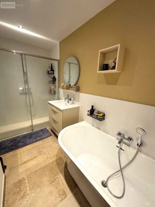 Immeuble à vendre 4 pièces 99 m²
