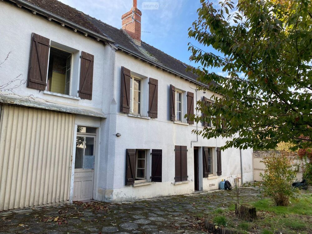 A vendre à CHATILLON SUR INDRE. Grande maison de bour....