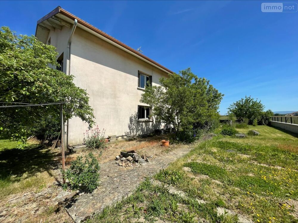 Prox. CENTRE VILLAGE Grande maison d''habitation ann....
