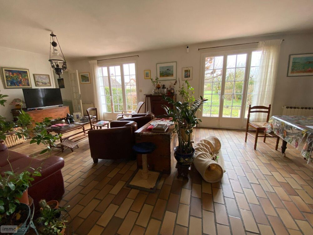 BUZANCAIS (36500), dans quartier calme, une maison d''ha....