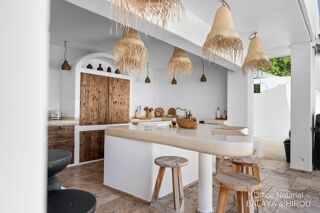 vente Maison - 9 pièce(s) - 600 m² Saint-Joseph (97480)