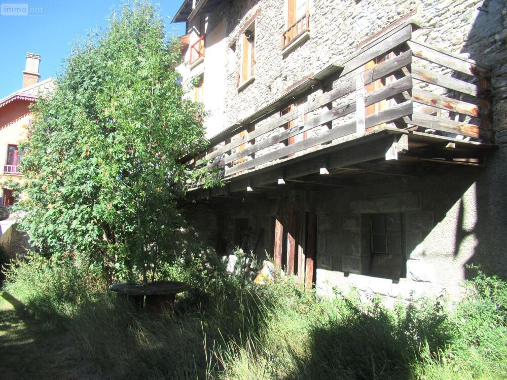 vente Maison - 7 pièce(s) - 126 m² Aiguilles (05470)