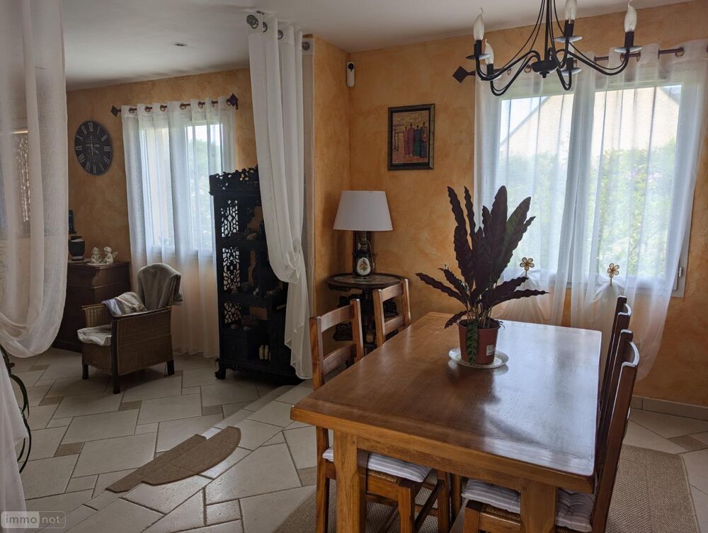 vente Maison - 5 pièce(s) - 140 m² Beaumont-la-Ronce (37360)