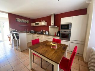  Maison  vendre 6 pices 231 m