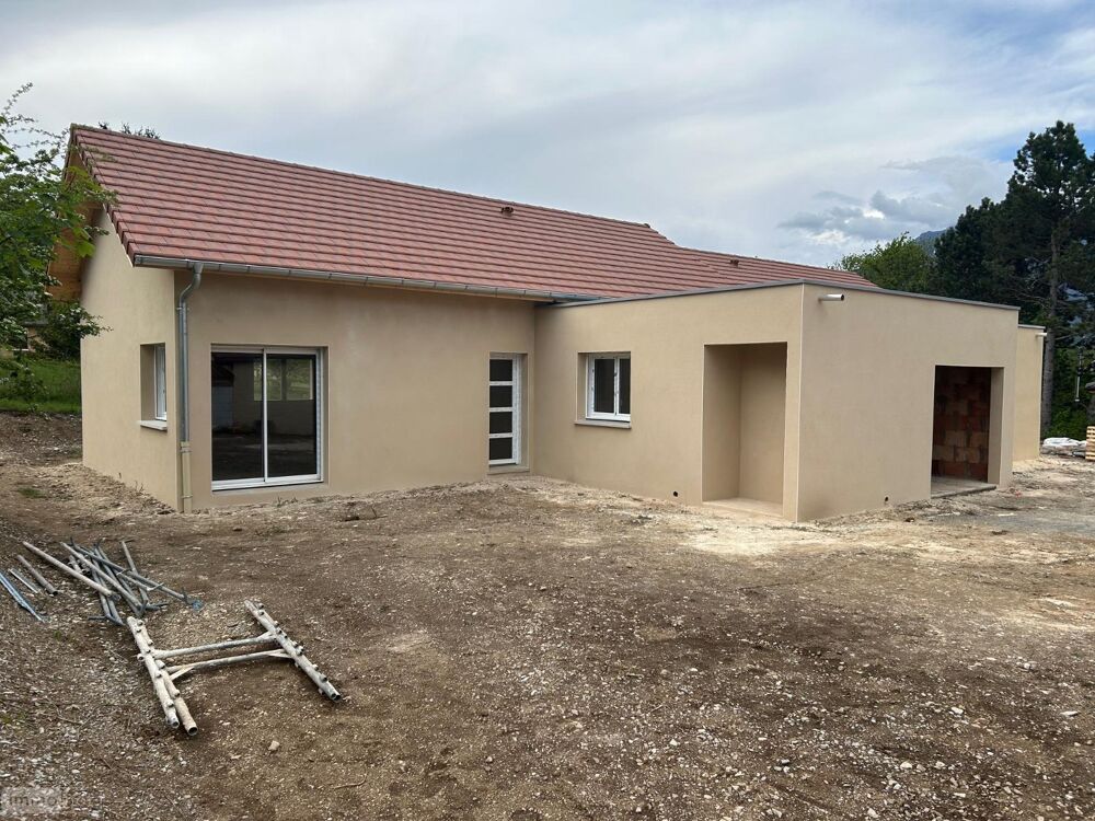 Tout proche de SAINT BONNET EN CHAMPSAUR et de ses commo....