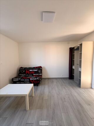  Appartement à louer 1 pièce 25 m²