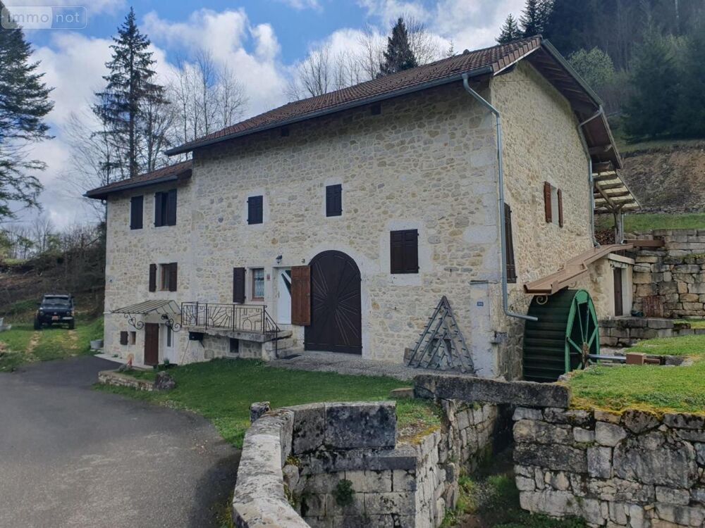 Maison 8 pièces 273 m² · à Le Poizat · 273 m² · 650 000 €