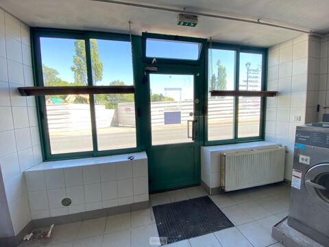 BUZANCAIS (36500), un local professionnel d''une supe... 27700 36500 Buzançais