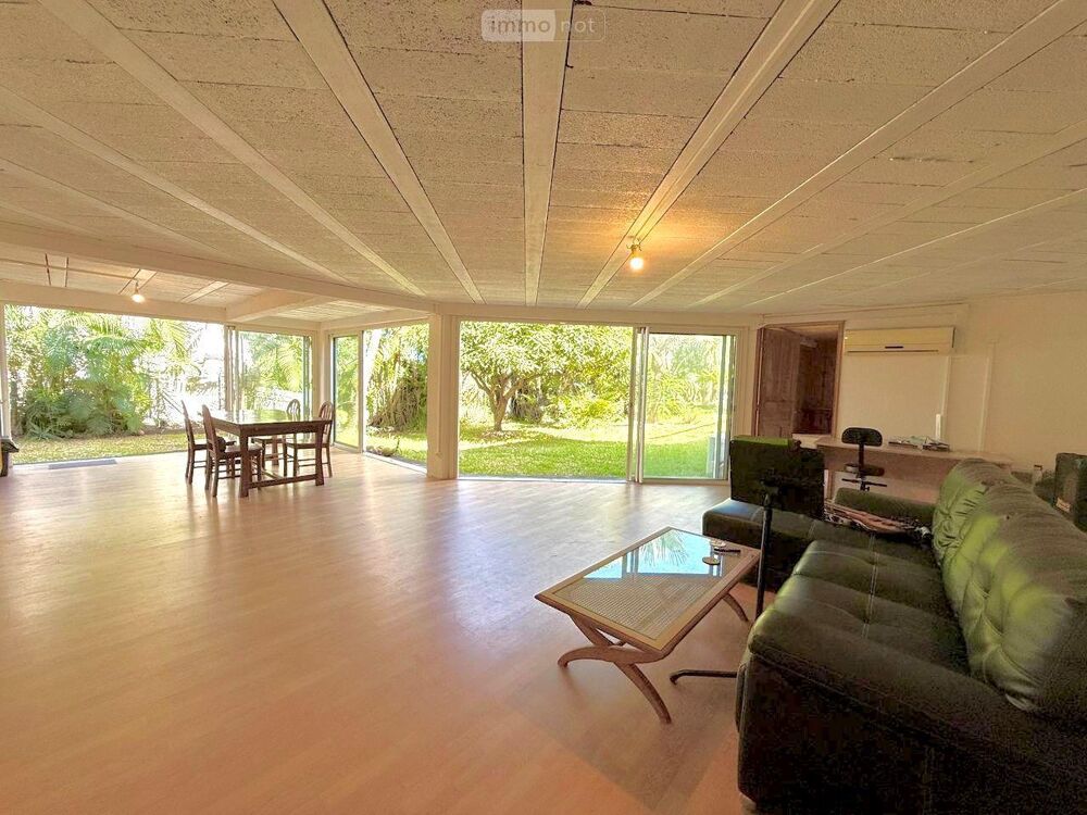 vente Maison - 8 pièce(s) - 183 m² Saint-Louis (97421)