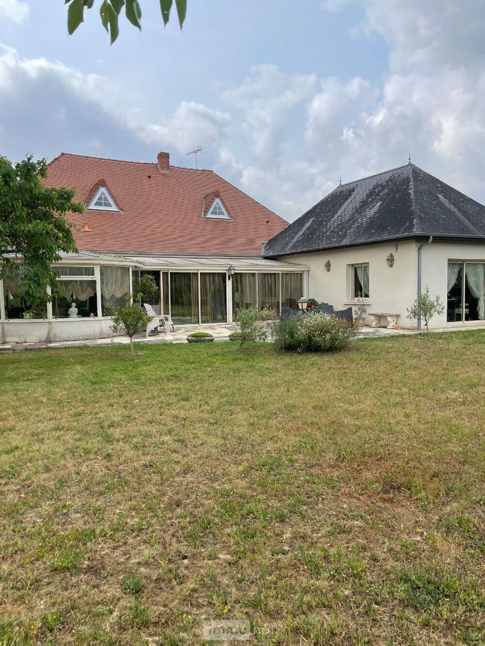 A 20 mn de CHATEAUROUX Maison spacieuse et en parfai....