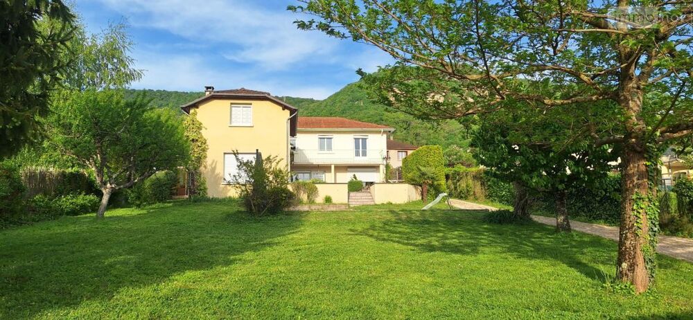 Nous vous proposons à la vente cette spacieuse Maison de....