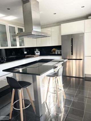  Maison à vendre 7 pièces 228 m²