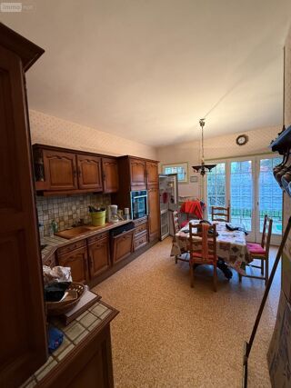  Immeuble  vendre 9 pices 205 m