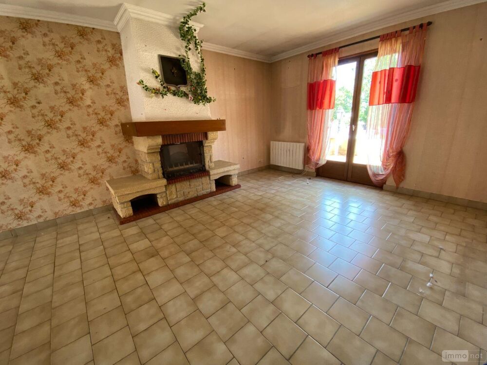 BUZANCAIS (36500), une maison d''habitation d''une super....