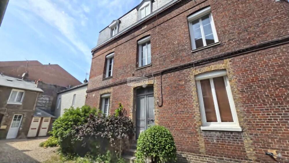 A proximité immédiate du centre ville de DIEPPE et de co....