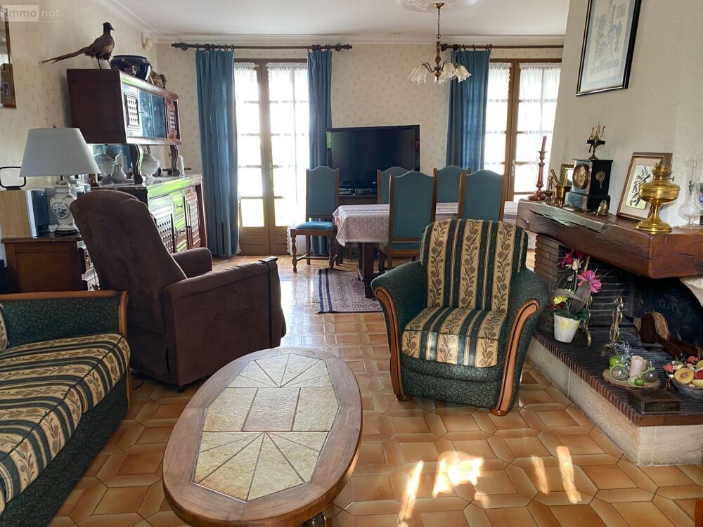 A VENDRE A CHATILLON SUR INDRE Lumineux pavillon de p....