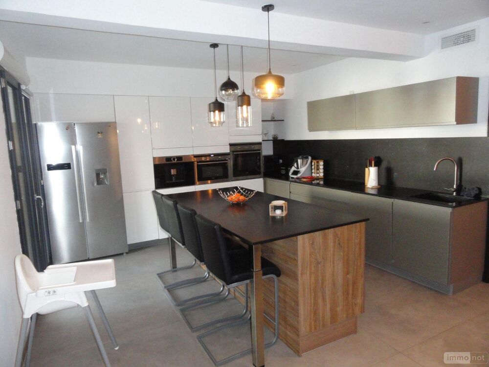 vente Maison - 5 pièce(s) - 140 m² Saint-Gilles (30800)