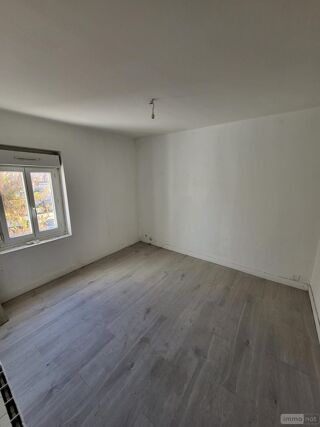  Immeuble à vendre 4 pièces 165 m²