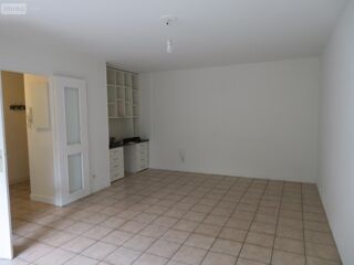  Appartement à louer 2 pièces 49 m²