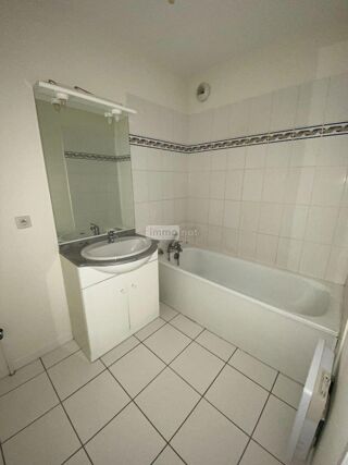  Appartement à louer 2 pièces 52 m²