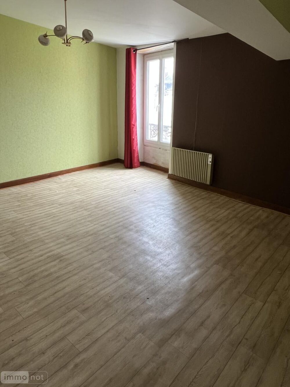 Maison de ville , proche des commodités, ou vous y trouv....