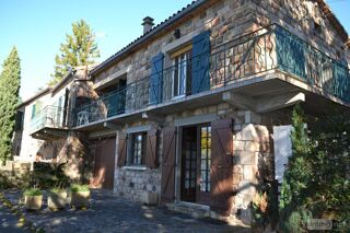 Maison à vendre 15 + pièces 292 m²