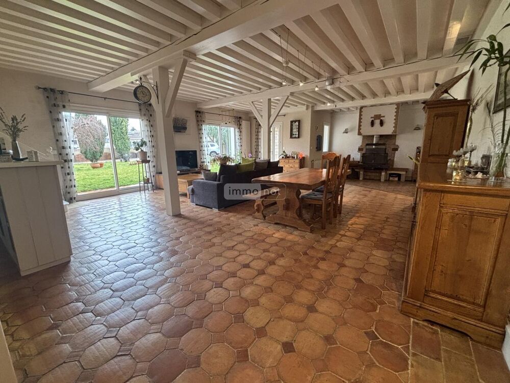 � vendre  Maison Toussieux (01600)