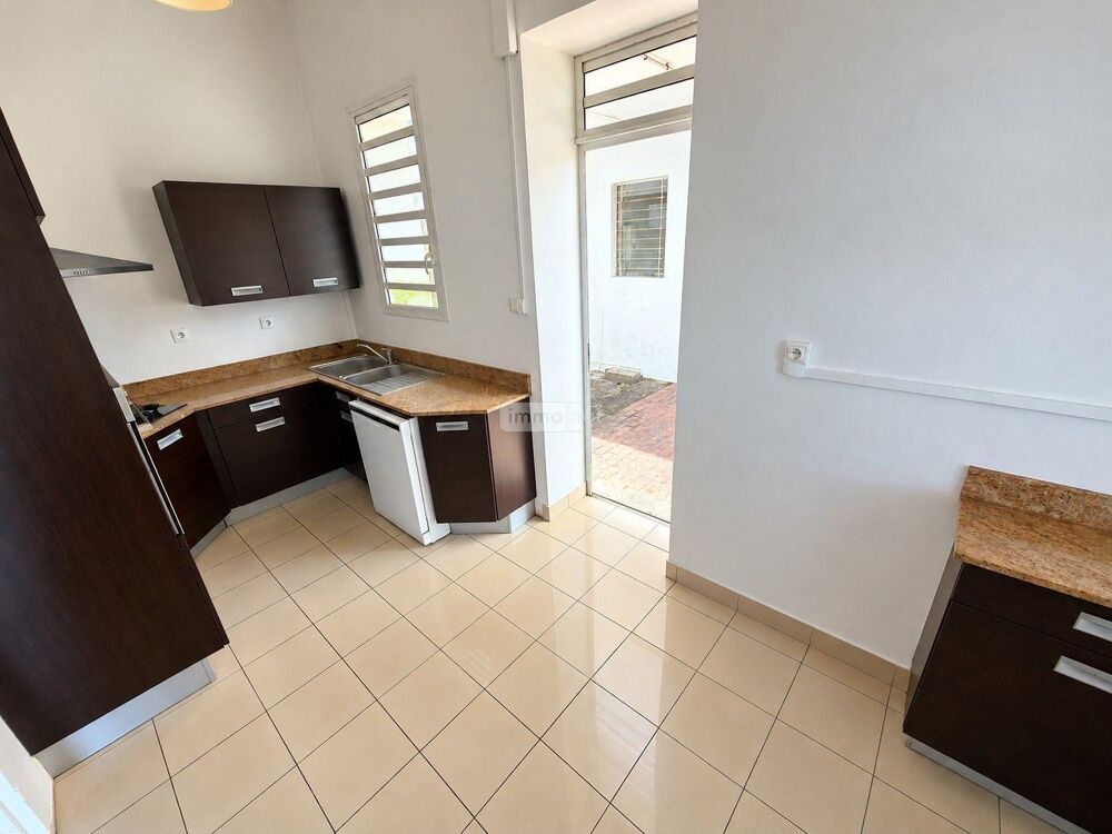 vente Maison - 5 pièce(s) - 141 m² La Réunion (97400)