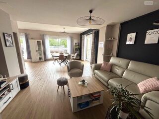  Immeuble à vendre 4 pièces 99 m²