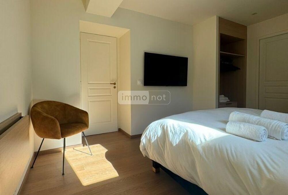 vente Appartement - 4 pièce(s) - 85 m² Château-Ville-Vieille (05350)