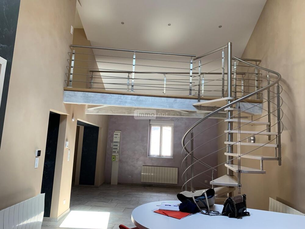 DUPLEX lumineux de 95 m²  À LOUER ! En plein coeur....