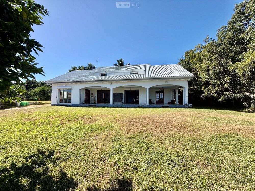 Ruisseau Blanc, Beaucoup de potentiel pour cette maison ....