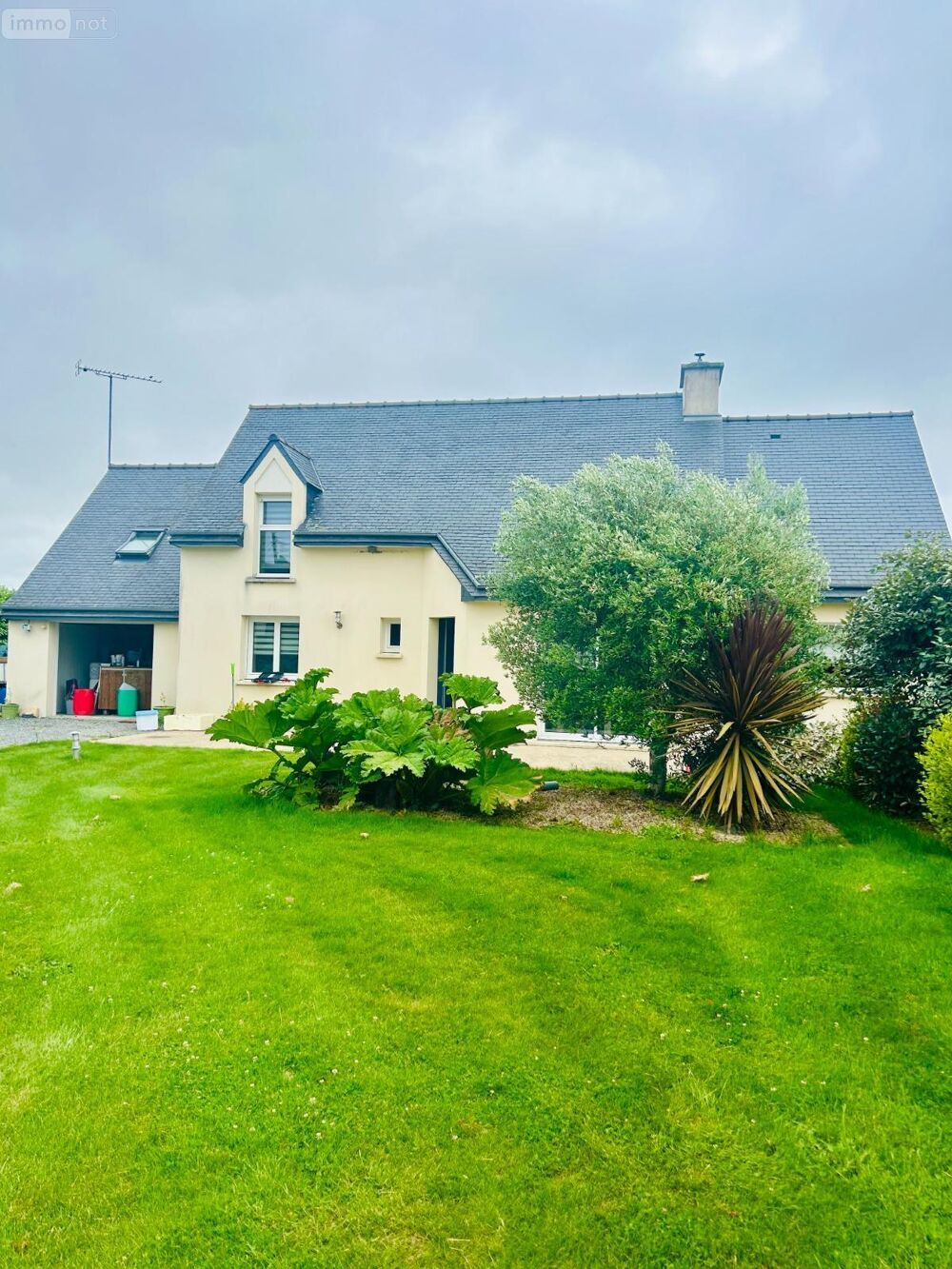 Maison familiale 146 m² - Terrain 1 432 m² - Calme et Pr....