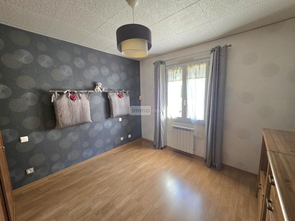 vente Maison - 6 pièce(s) - 118 m² Saint-Georges-sur-la-Prée (18100)