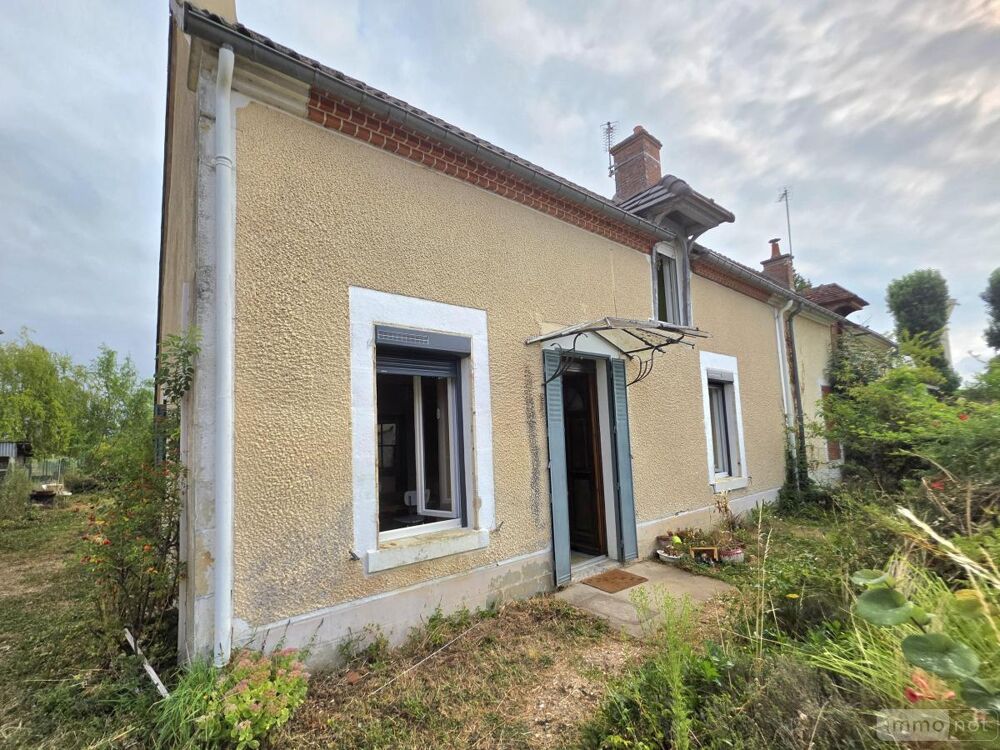 Située dans un quartier calme et convivial, cette maison....