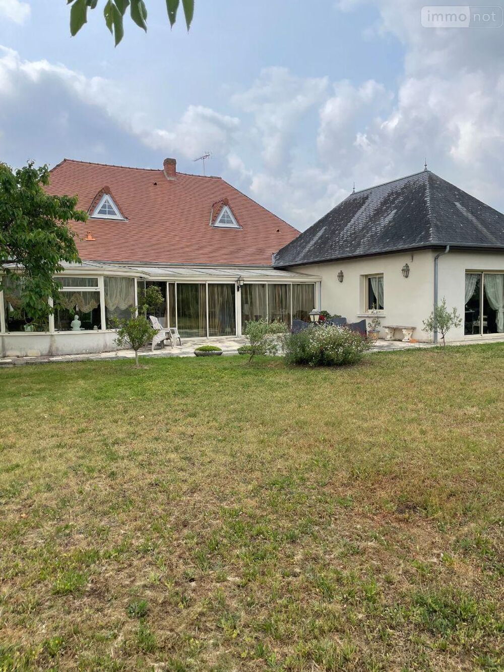 vente Maison - 6 pièce(s) - 220 m² Buzançais (36500)