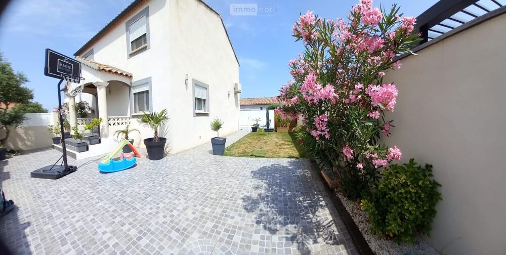 EN EXCLUSIVITE VILLA DE 2012 d''une superficie habitable....