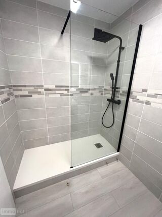  Immeuble  vendre 3 pices 83 m