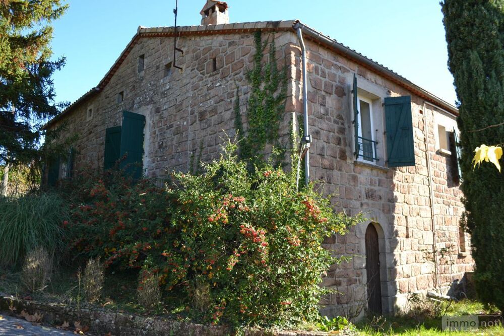 A vendre à Planzolles, Ardèche (07) - Une ensemble immob....