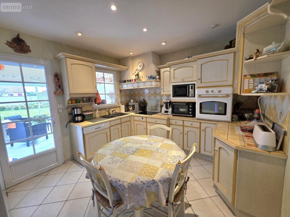 vente Maison - 5 pièce(s) - 170 m² Méreau (18120)
