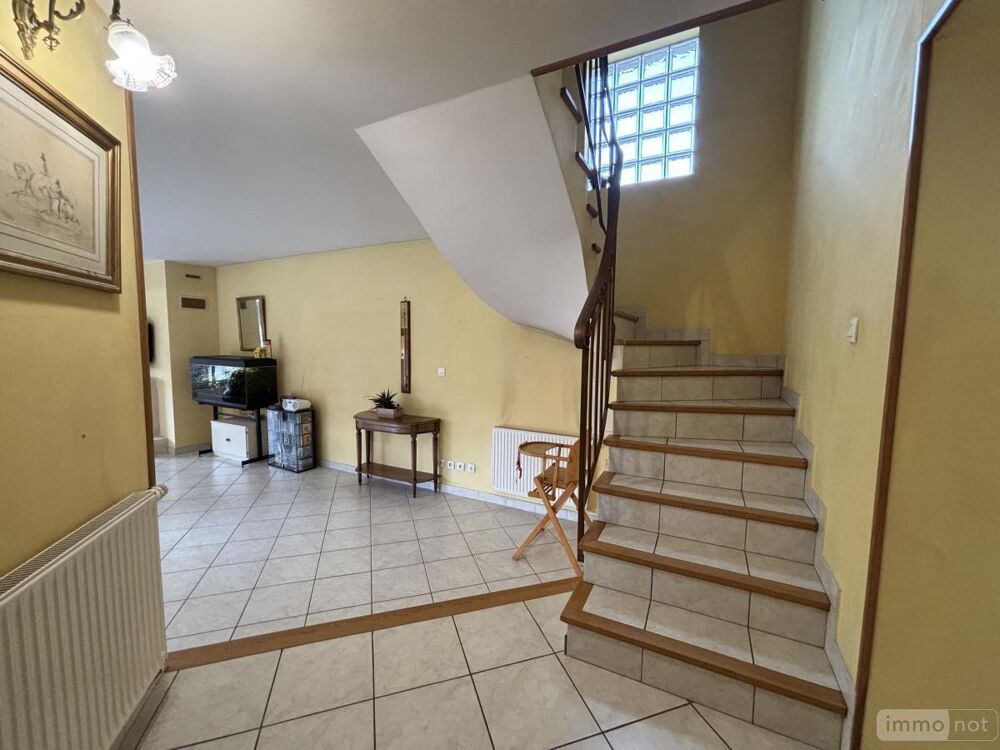 Nous vous proposons à la vente cette spacieuse Maison de....