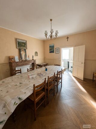  Maison à vendre 15 + pièces 255 m²