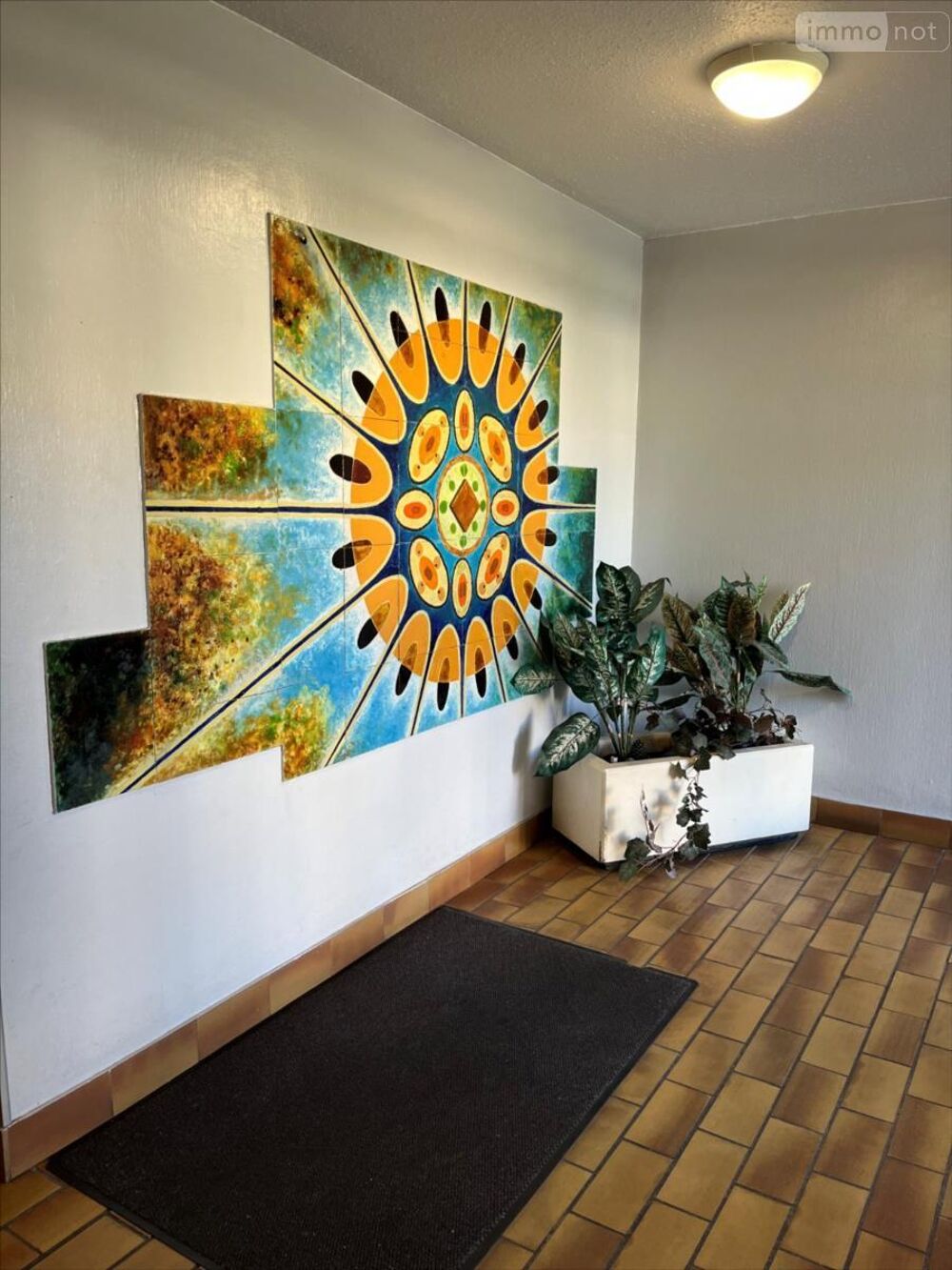 SAINT PRIEST VILLAGE Quartier Revaison, appartement clim....