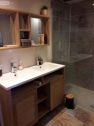 Appartement à louer 3 pièces 68 m²