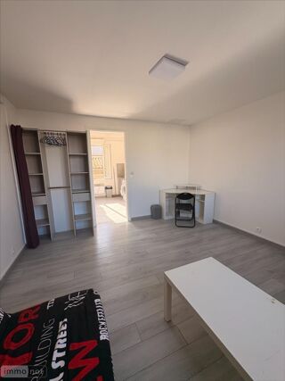  Appartement à louer 1 pièce 25 m²
