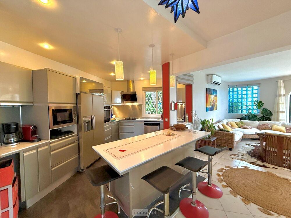 � vendre  Villa Saint-Pierre (97410)