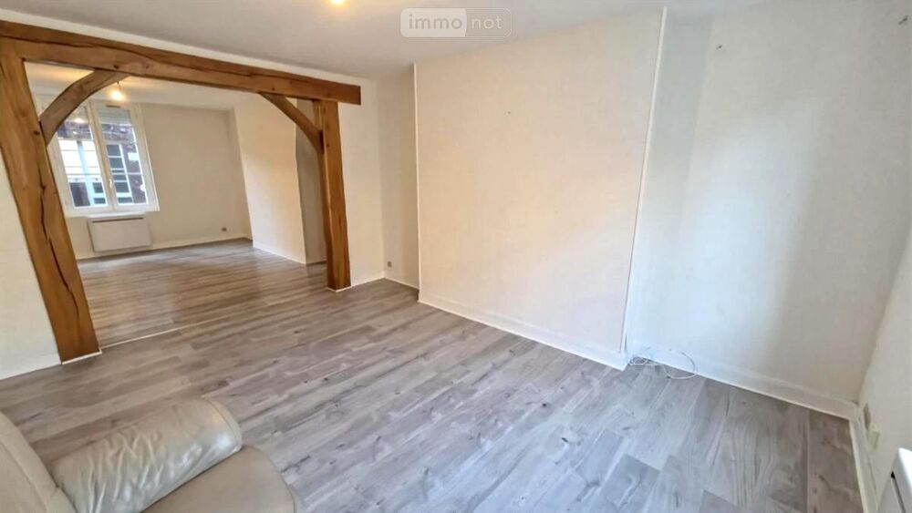 DIEPPE QUARTIER DU POLLET Au premier étage d''une pet....