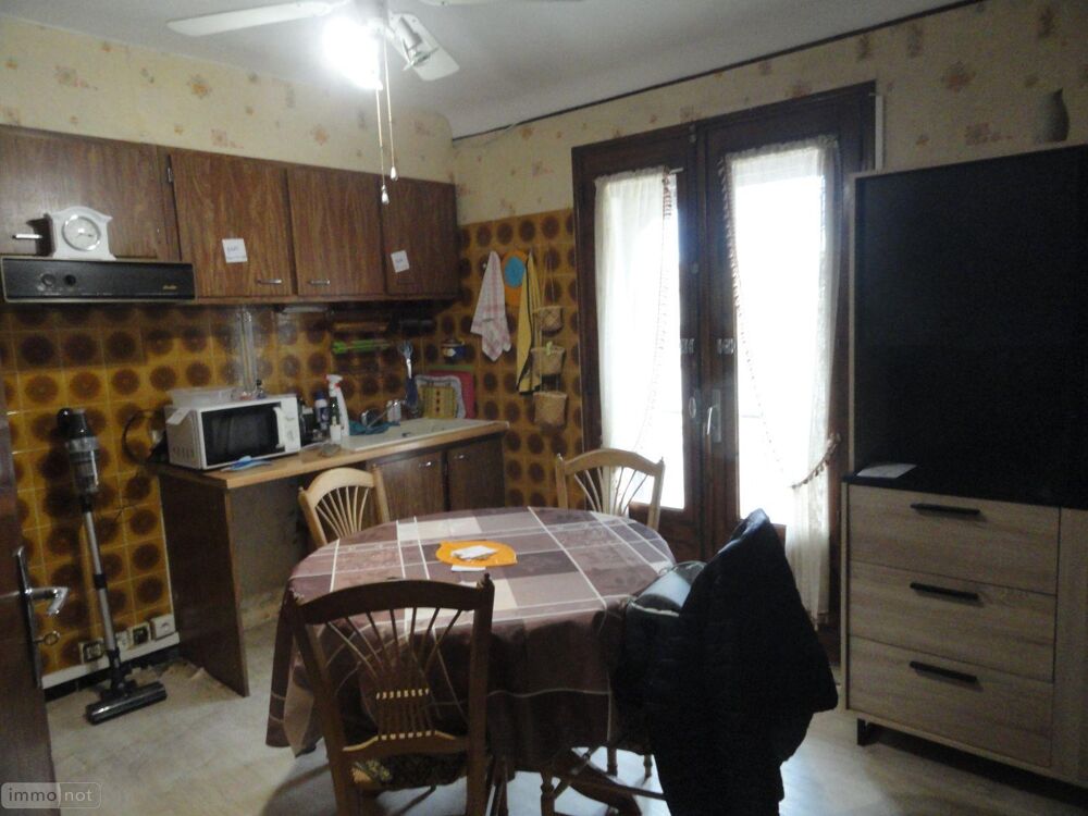 vente Maison - 4 pice(s) - 91 m Saint-Gilles (30800)