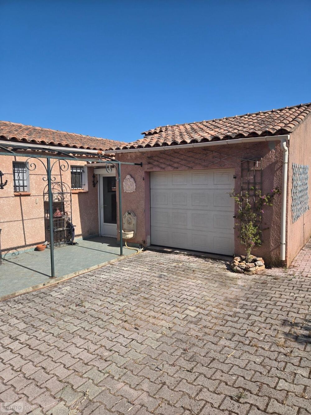 Pavillon individuel à vendre sur Cuers (Var), de type T4....